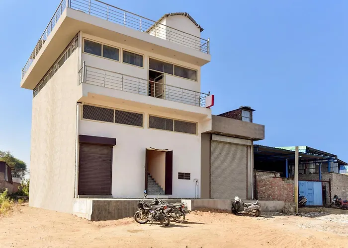 Hotel O Pushp Niwas